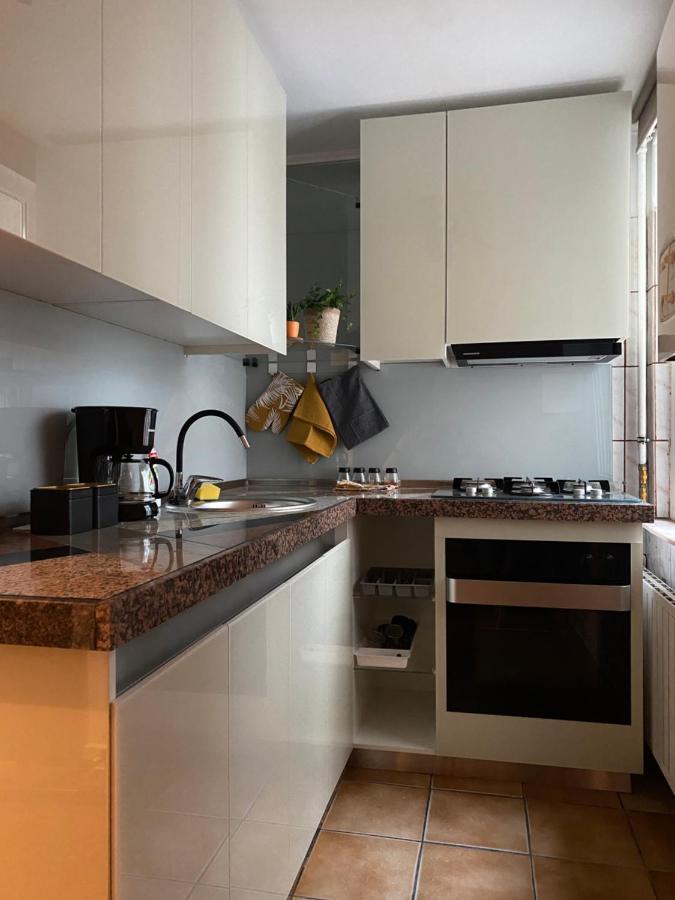 Zaza Apartament - Central Area, With Balcony Тыргу-Жиу Экстерьер фото